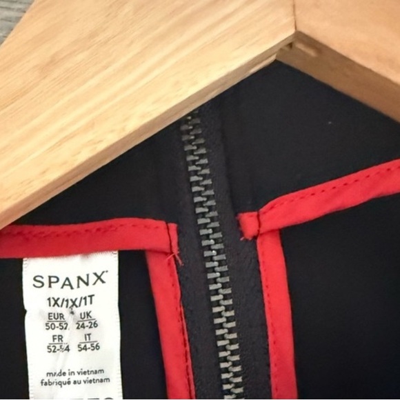 🖤 LBD 🖤 SPANX Black Long Sleeve Dress - Picture 4 of 4